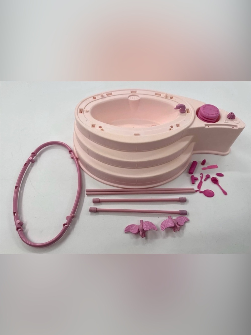 Vintage 1985 Mattel Barbie Doll Glamour Bath Tub & Accessories No Shower Walls